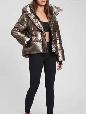 Gap - Metallic Silver Puffer Coat - Small